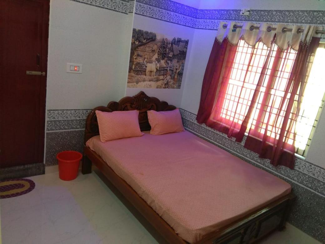 Sri Priya Lodge Dharmapuri Kültér fotó